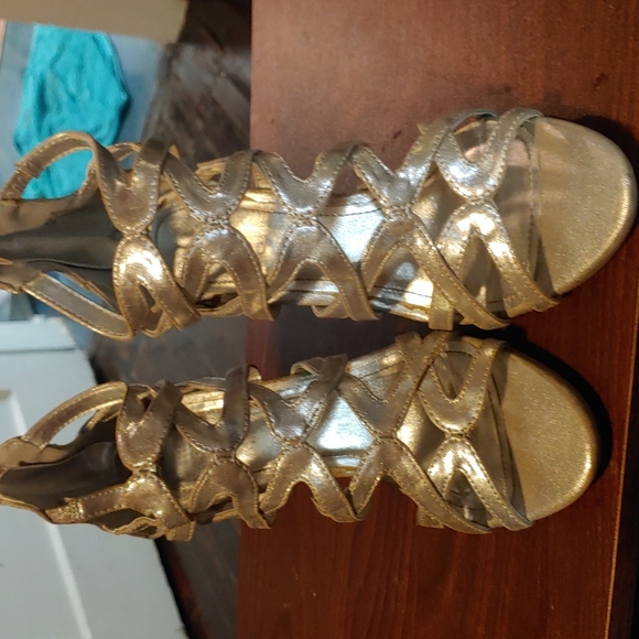 Wedges - Picture 3 of 4